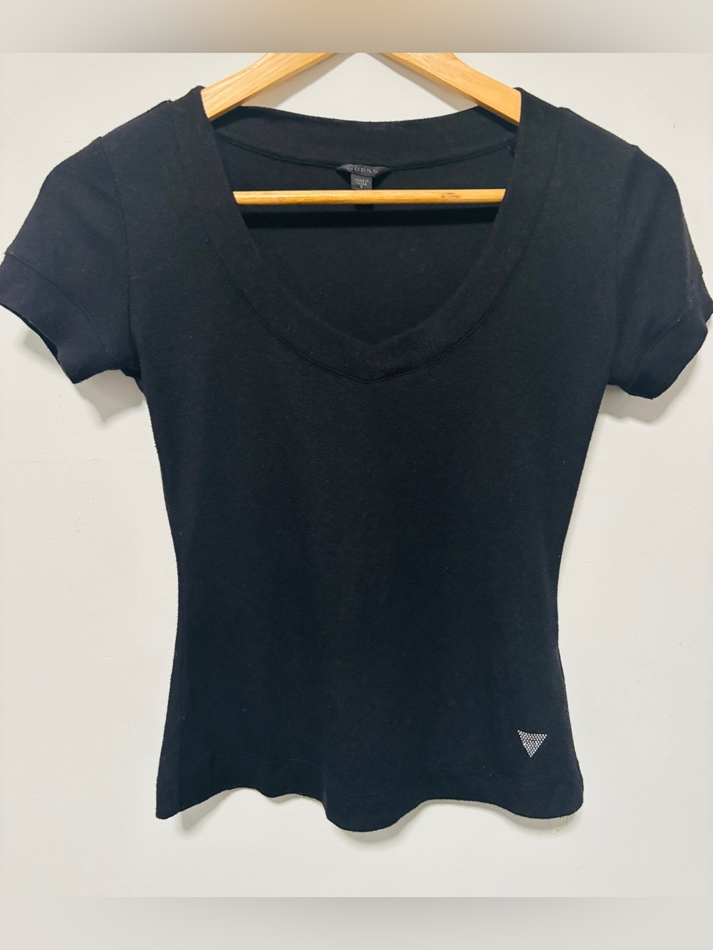 GUESS Black V-neck Stretch fitted T-shirt With Rhinestones Size S